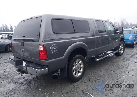 2011 Ford F-250 Lariat z USA, uszkodzony, nr VIN 1FT7W2BT9BEC20842
